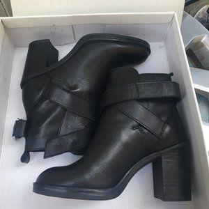 Original Steve Madden women tessie leather ankle round toe boots shoes